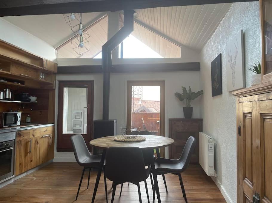 Appartement Plein De Charme - Coeur Vieille Ville Анси Екстериор снимка